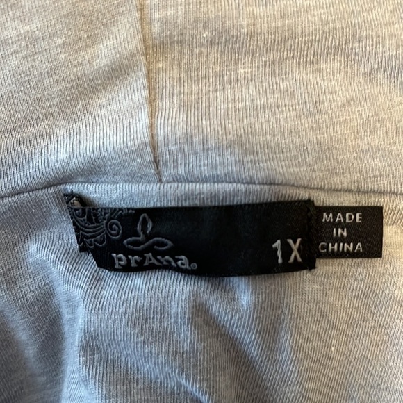 PRANA chunky gray fleece zipper hoodie, size 1X, good condition - Picture 3 of 5